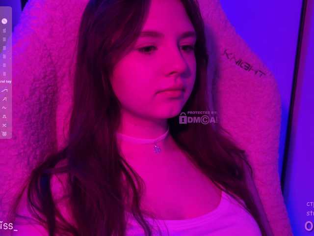 -FoxAlisa-'s BongaCams show and profile