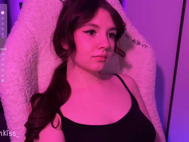 -FoxAlisa-'s BongaCams show and profile