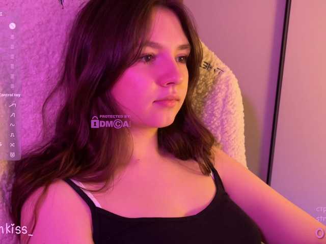 -FoxAlisa-'s BongaCams show and profile