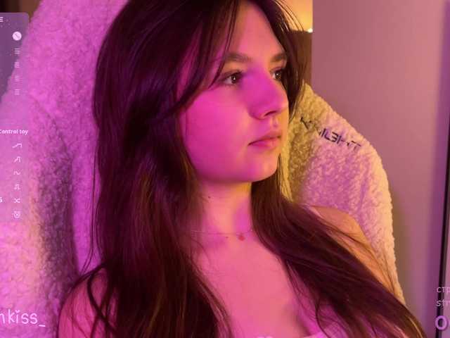 -FoxAlisa-'s BongaCams show and profile