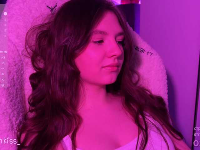 -FoxAlisa-'s BongaCams show and profile