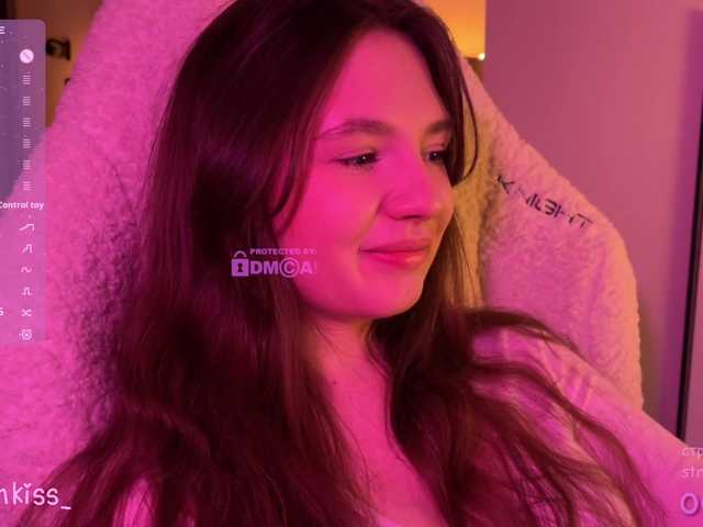 -FoxAlisa-'s BongaCams show and profile