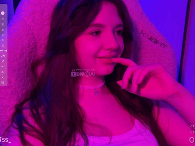 -FoxAlisa-'s BongaCams show and profile