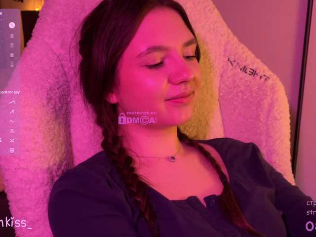 -FoxAlisa-'s BongaCams show and profile