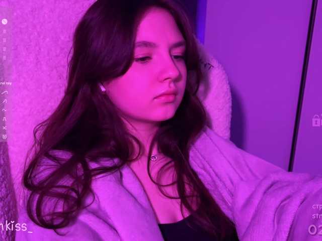 -FoxAlisa-'s BongaCams show and profile