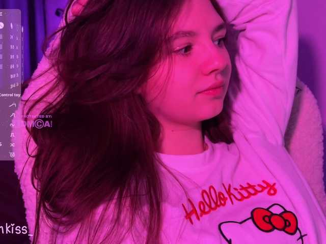 -FoxAlisa-'s BongaCams show and profile