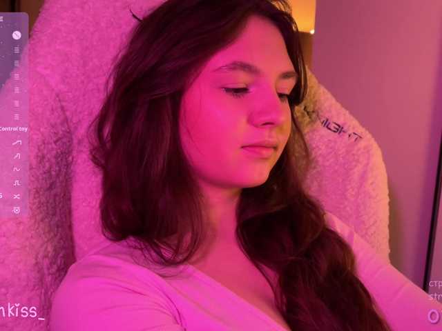 -FoxAlisa-'s BongaCams show and profile