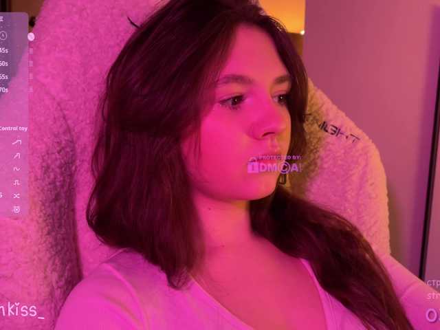 -FoxAlisa-'s BongaCams show and profile