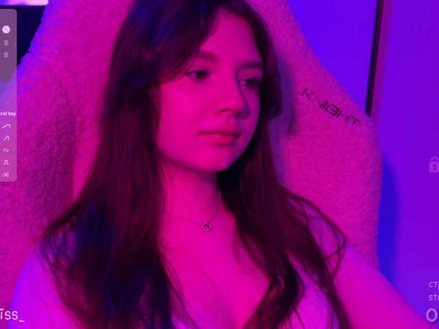 -FoxAlisa-'s BongaCams show and profile