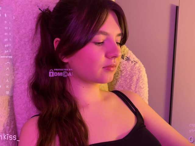 -FoxAlisa-'s BongaCams show and profile