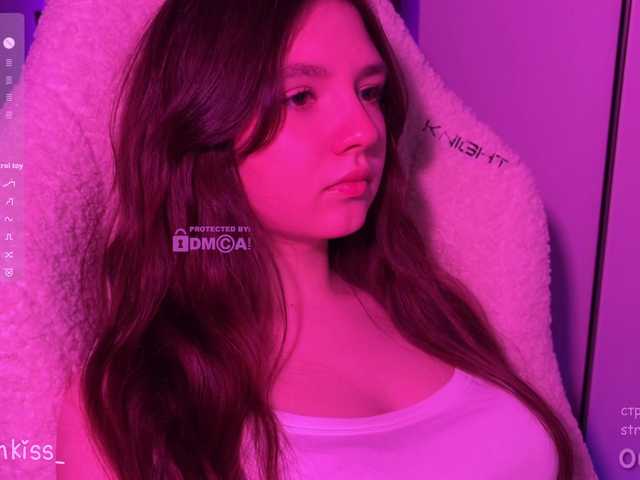 -FoxAlisa-'s BongaCams show and profile