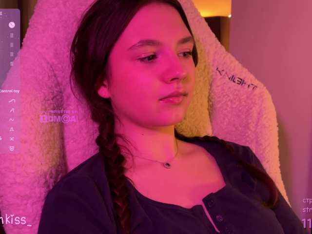 -FoxAlisa-'s BongaCams show and profile