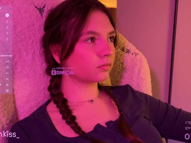 -FoxAlisa-'s BongaCams show and profile