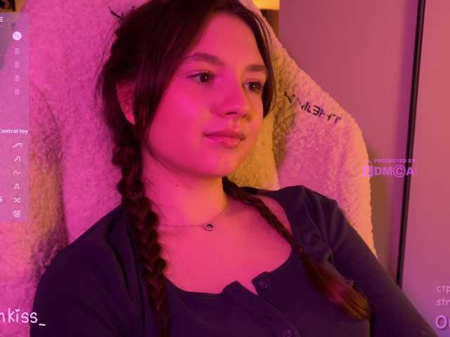 -FoxAlisa-'s BongaCams show and profile