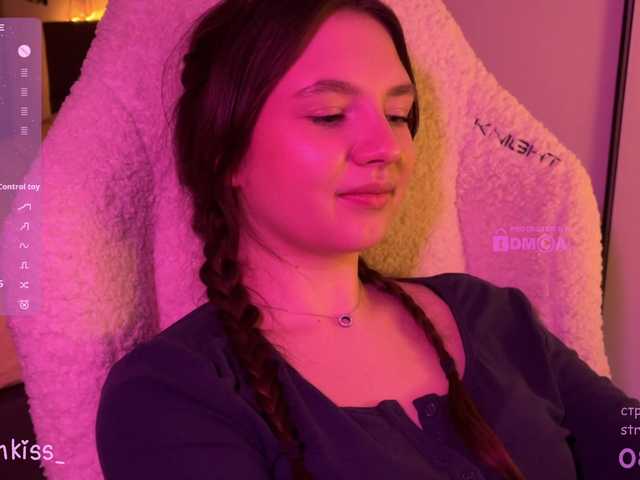 -FoxAlisa-'s BongaCams show and profile