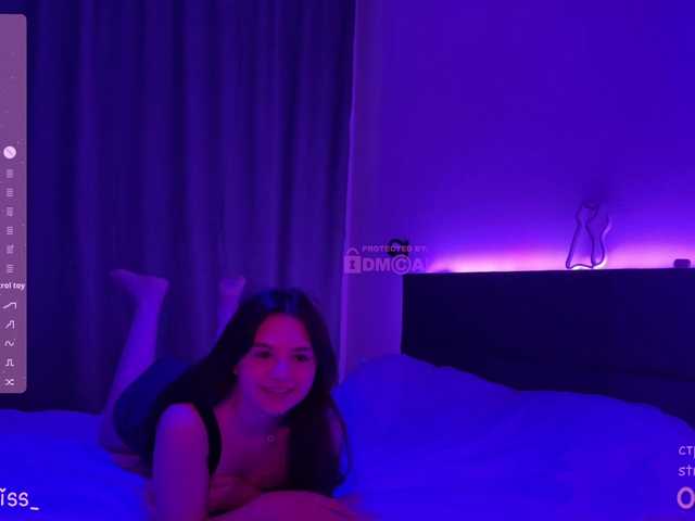 -FoxAlisa-'s BongaCams show and profile