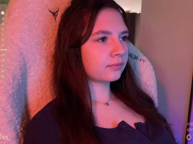 -FoxAlisa-'s BongaCams show and profile