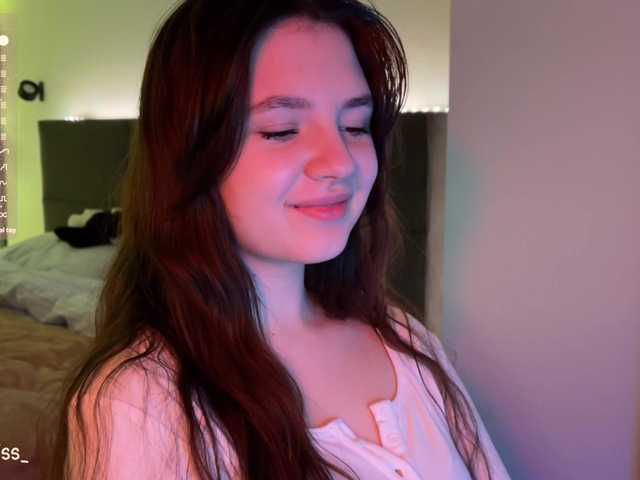 -FoxAlisa-'s BongaCams show and profile