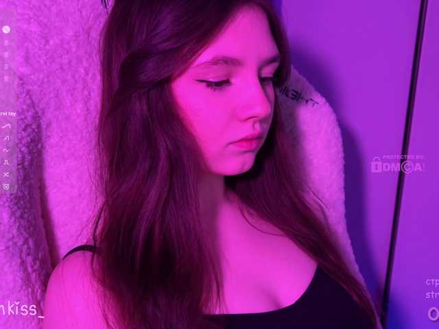 -FoxAlisa-'s BongaCams show and profile