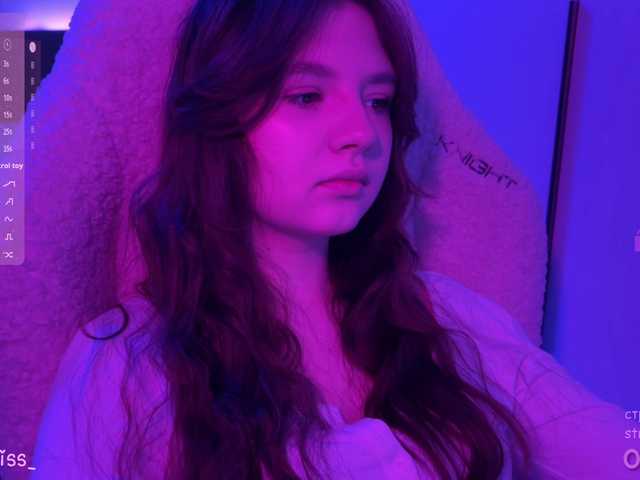 -FoxAlisa-'s BongaCams show and profile