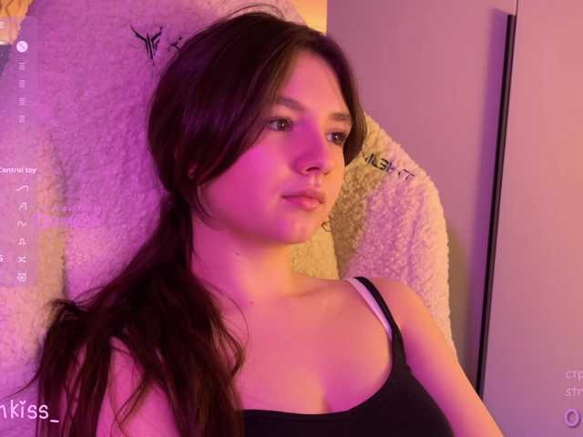 -FoxAlisa-'s BongaCams show and profile