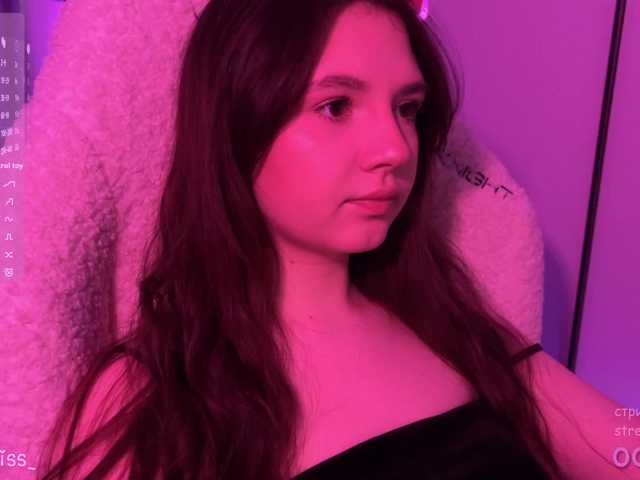 -FoxAlisa-'s BongaCams show and profile