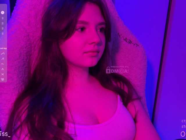 -FoxAlisa-'s BongaCams show and profile