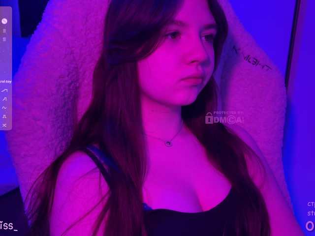 -FoxAlisa-'s BongaCams show and profile