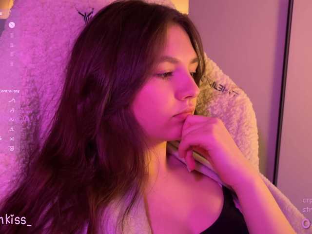 -FoxAlisa-'s BongaCams show and profile