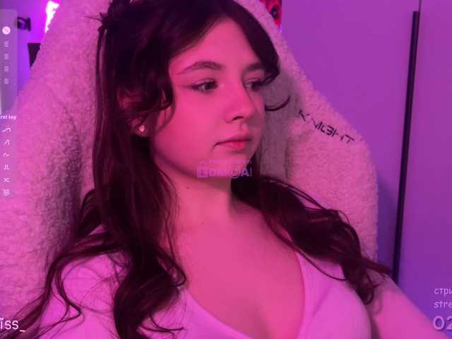 -FoxAlisa-'s BongaCams show and profile