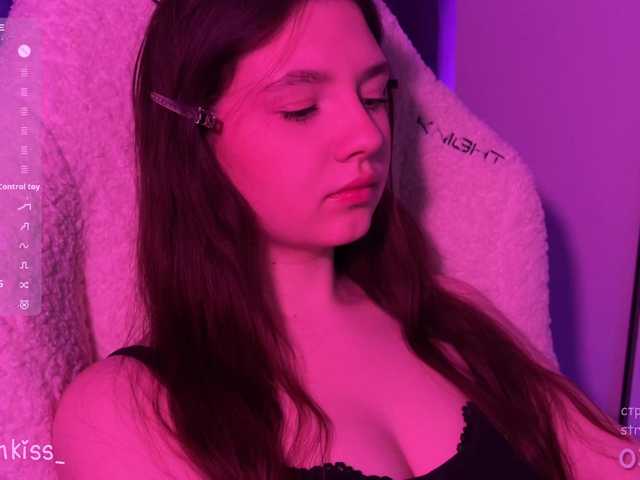 -FoxAlisa-'s BongaCams show and profile