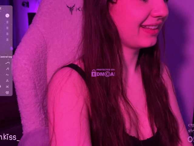 -FoxAlisa-'s BongaCams show and profile