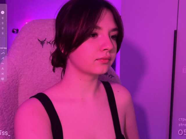 -FoxAlisa-'s BongaCams show and profile