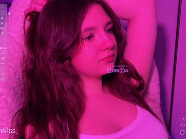 -FoxAlisa-'s BongaCams show and profile