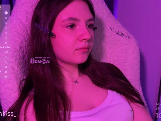 -FoxAlisa-'s BongaCams show and profile