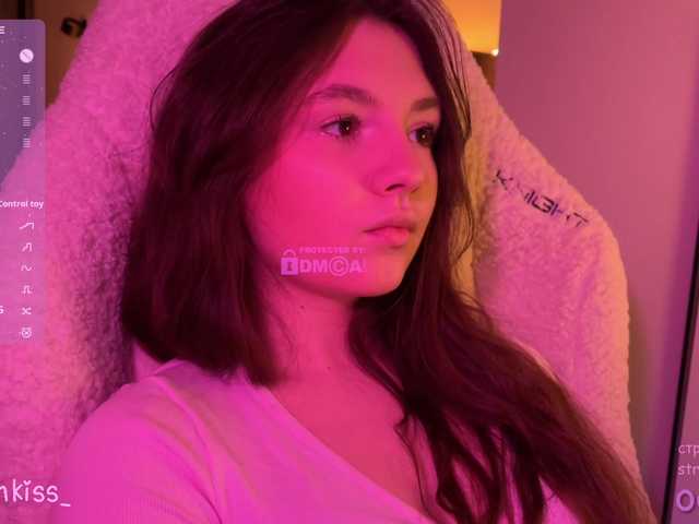 -FoxAlisa-'s BongaCams show and profile