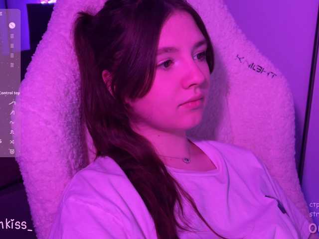 -FoxAlisa-'s BongaCams show and profile