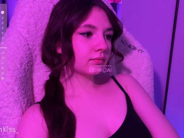 -FoxAlisa-'s BongaCams show and profile