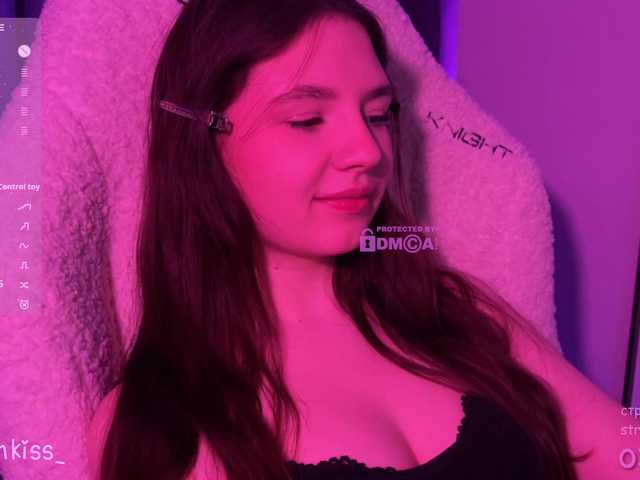 -FoxAlisa-'s BongaCams show and profile