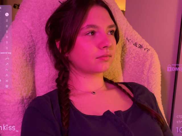 -FoxAlisa-'s BongaCams show and profile