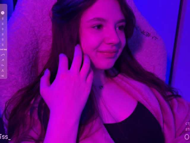 -FoxAlisa-'s BongaCams show and profile