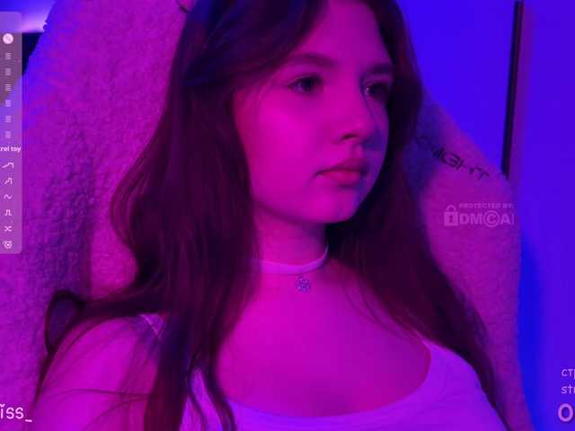 -FoxAlisa-'s BongaCams show and profile