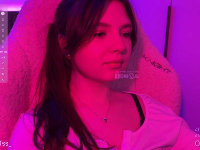 -FoxAlisa-'s BongaCams show and profile