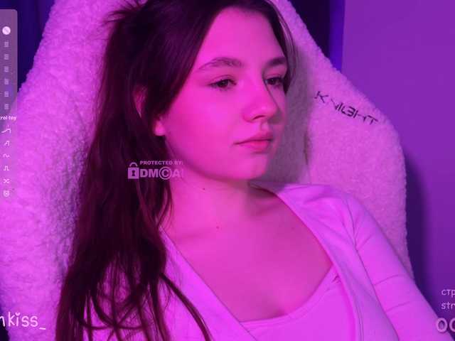 -FoxAlisa-'s BongaCams show and profile