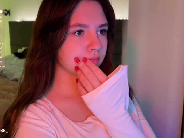 -FoxAlisa-'s BongaCams show and profile