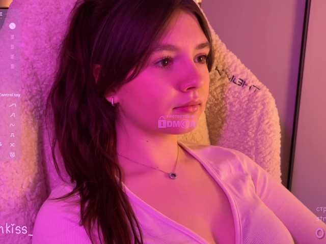 -FoxAlisa-'s BongaCams show and profile