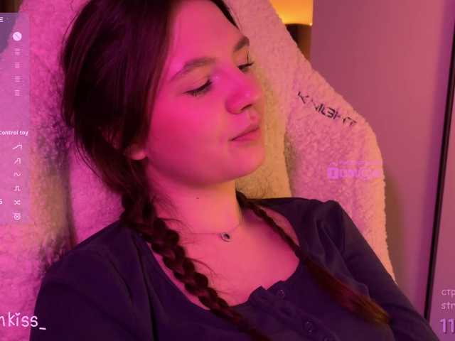 -FoxAlisa-'s BongaCams show and profile