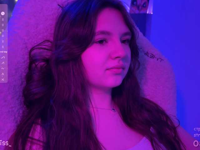 -FoxAlisa-'s BongaCams show and profile