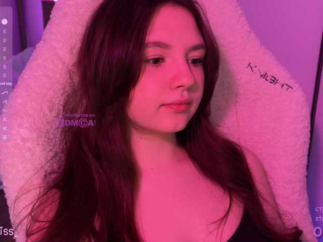 -FoxAlisa-'s BongaCams show and profile