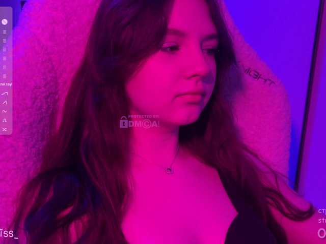 -FoxAlisa-'s BongaCams show and profile